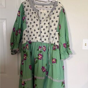 NO LONGER FOR SALE!!! 
Floral Green and White Women’s Umgee Dress